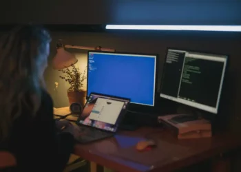 [pii_email_066f1e5f1e4576b47760]