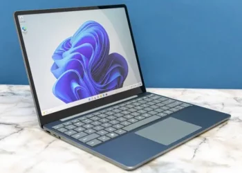 Enware 17in Laptop
